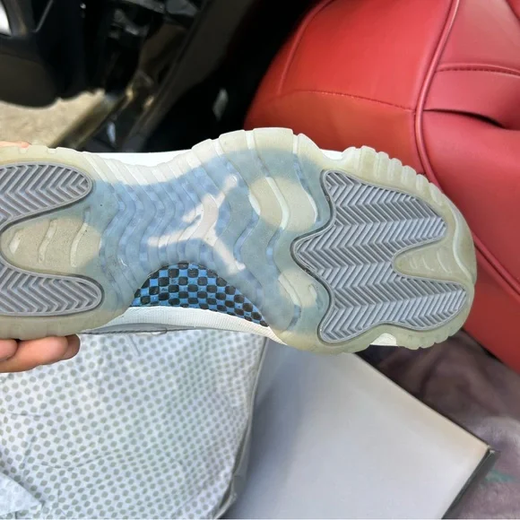 Jordan 11 retro low cement grey